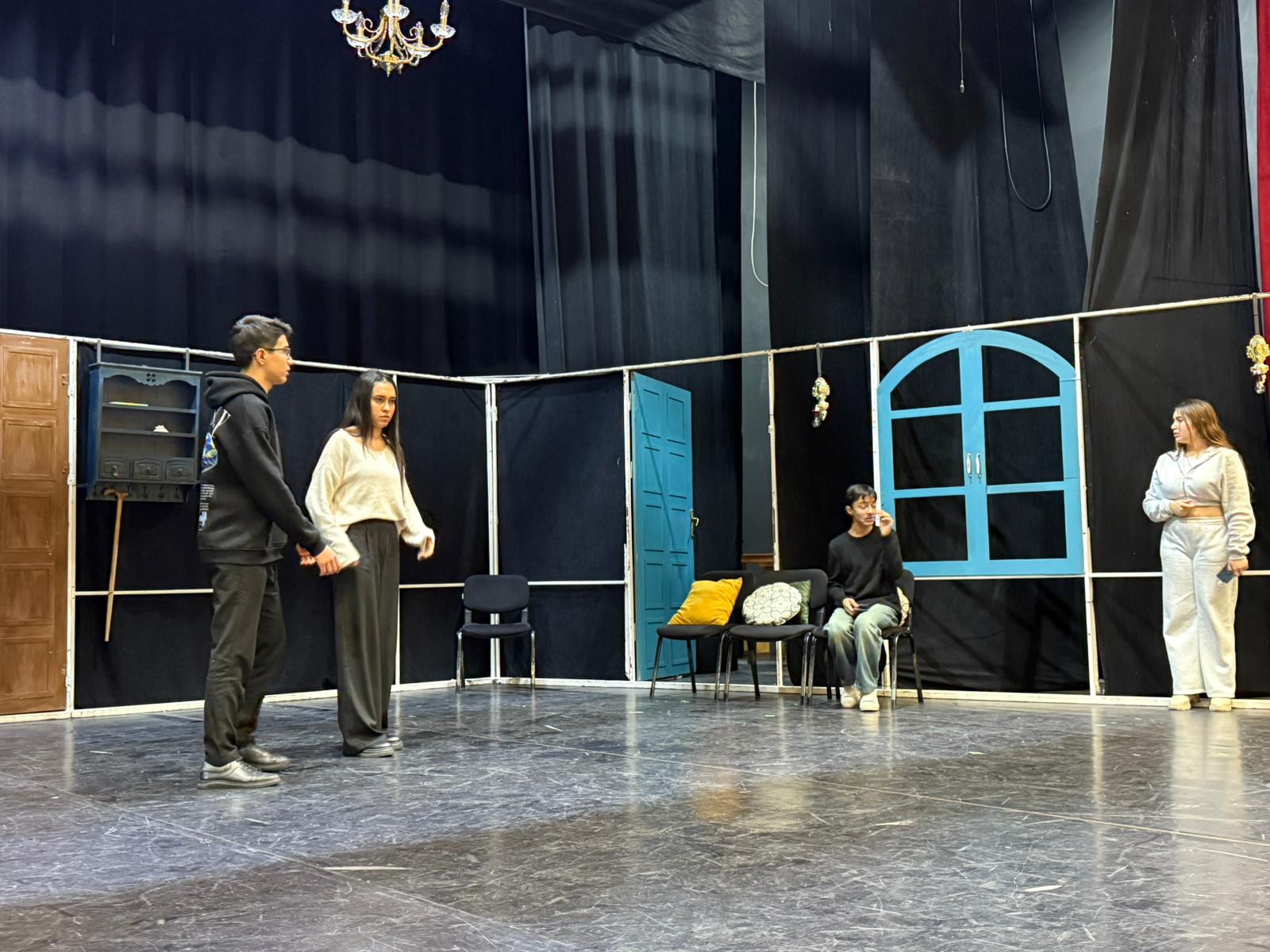 Hobi Atölyesi – Tiyatro / Sözsüz Oyun Çalışmaları