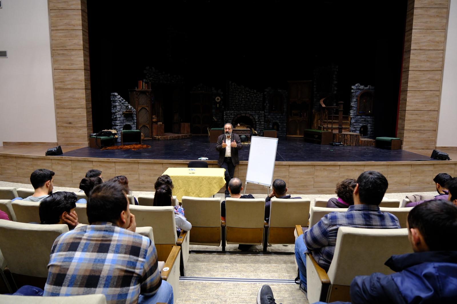 OYUNCUNUN METİN ANALİZİ ATÖLYESİ