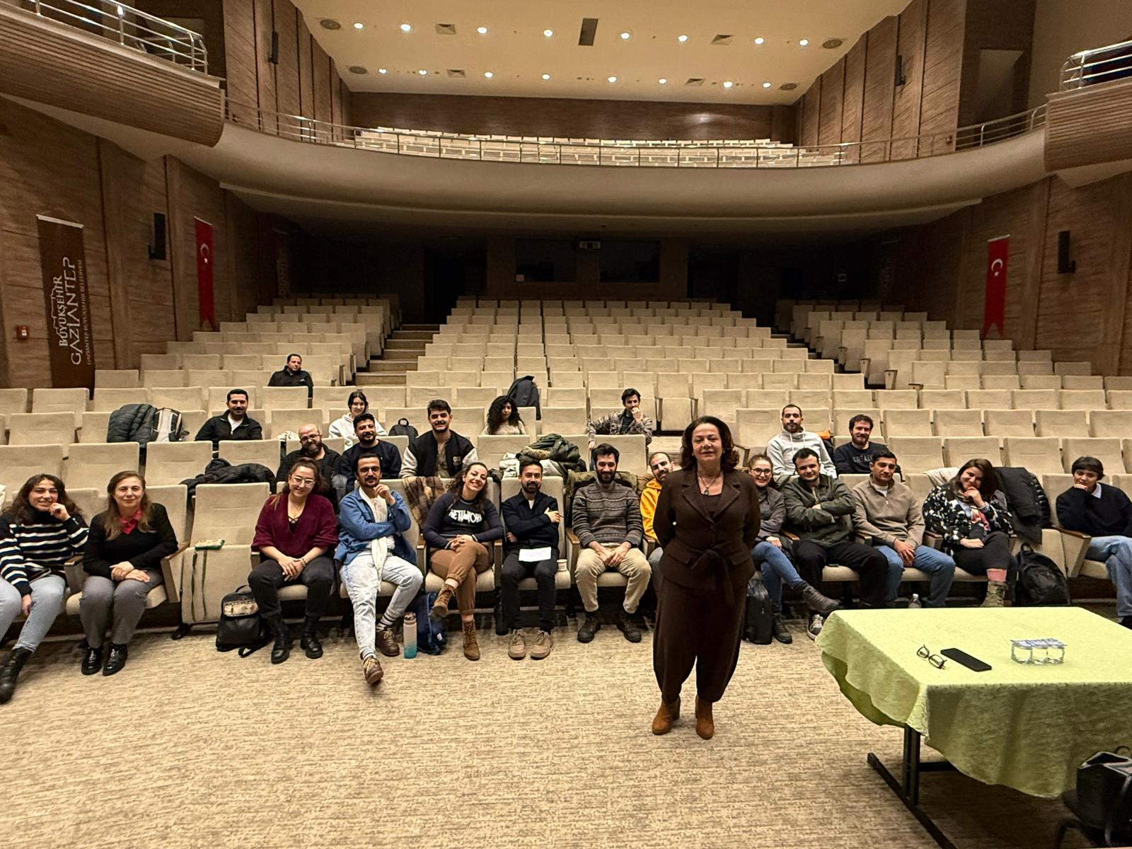 🎭 Kahramanın Sonsuz Yolculuğu – Oyuncunun Sanatı Atölyesi