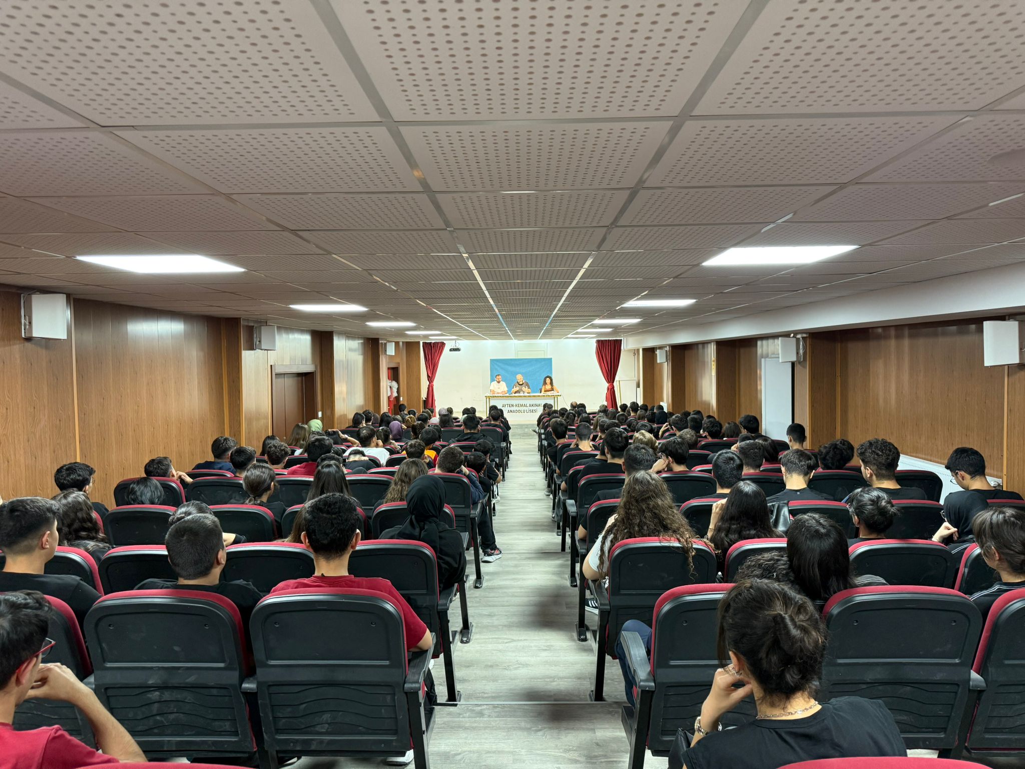 Ayten Kemal  Akınal Anadolu Lisesi